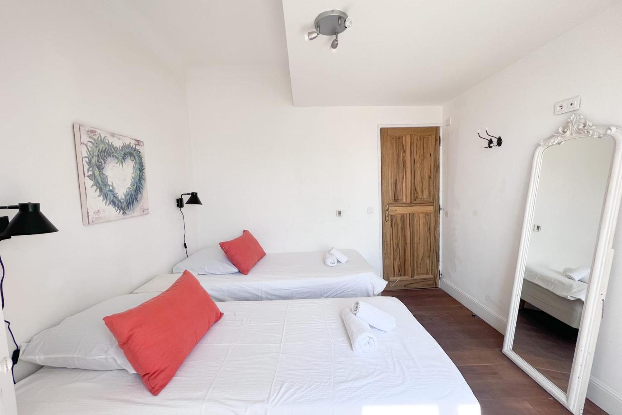 Atypical Duplex Suquet 3 Bedrooms Terrace And Sea View