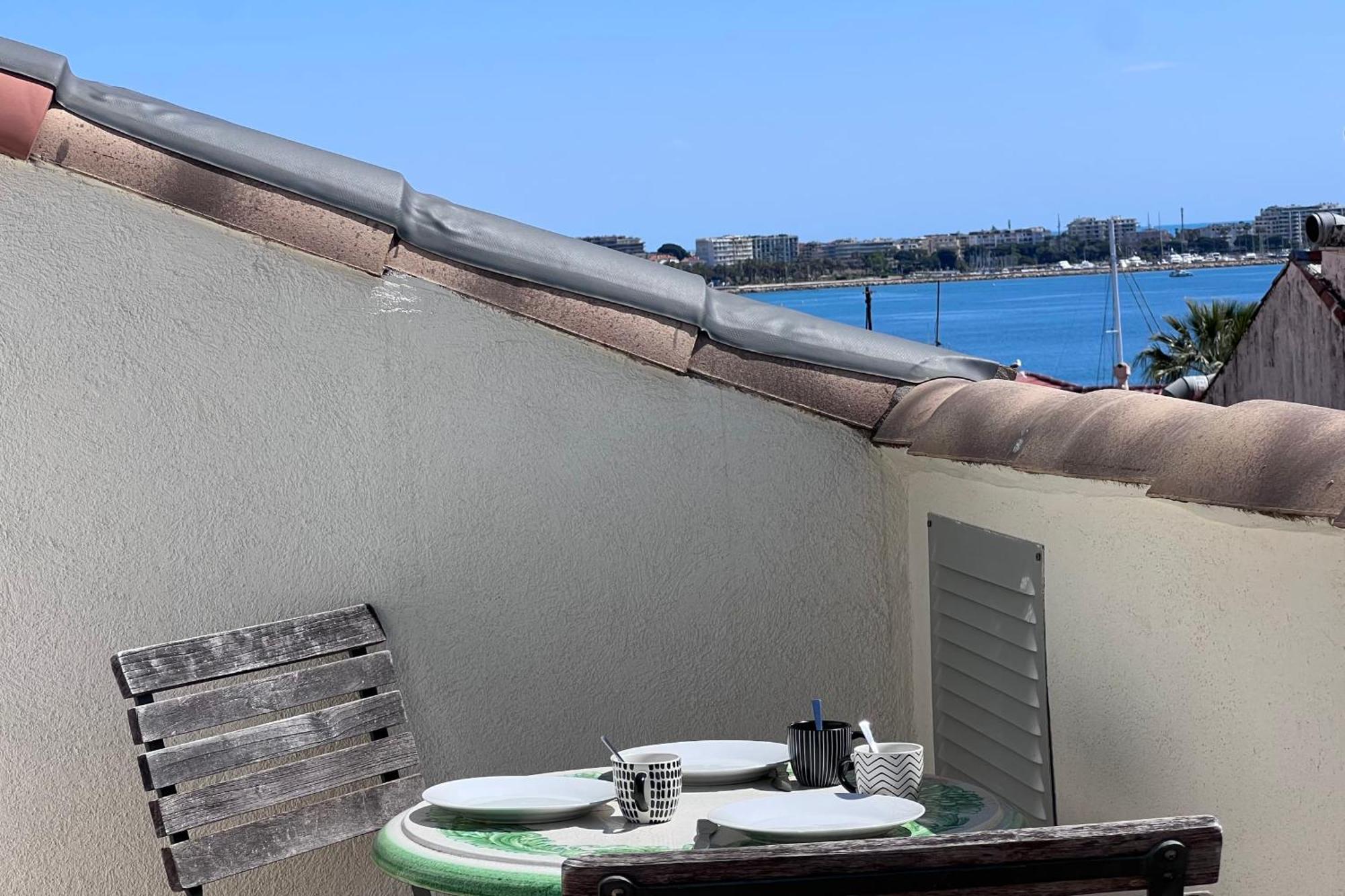 Atypical Duplex Suquet 3 Bedrooms Terrace And Sea View Cannes