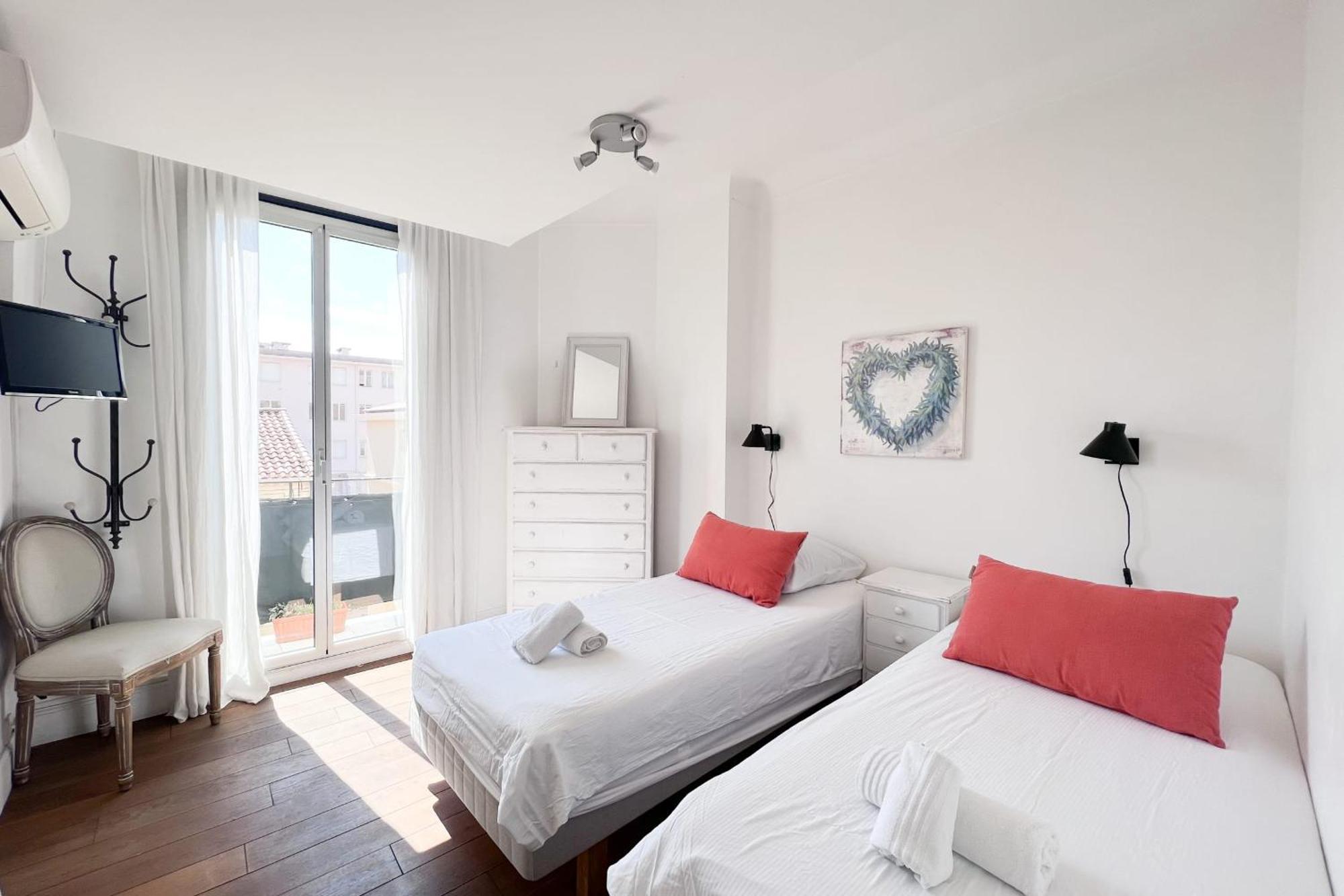 Apartment Atypical Duplex Suquet 3 Bedrooms Terrace And Sea View