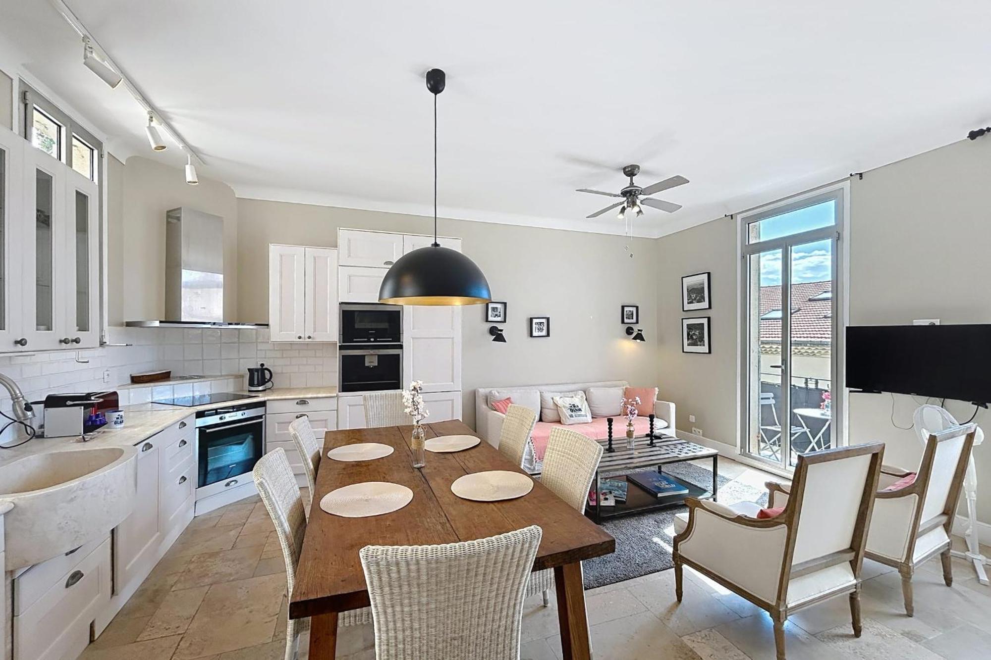 Atypical Duplex Suquet 3 Bedrooms Terrace And Sea View Apartment