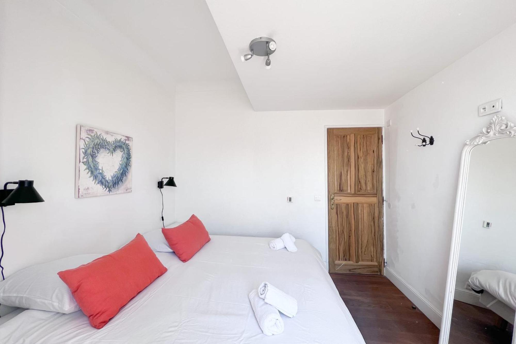 Atypical Duplex Suquet 3 Bedrooms Terrace And Sea View * Cannes